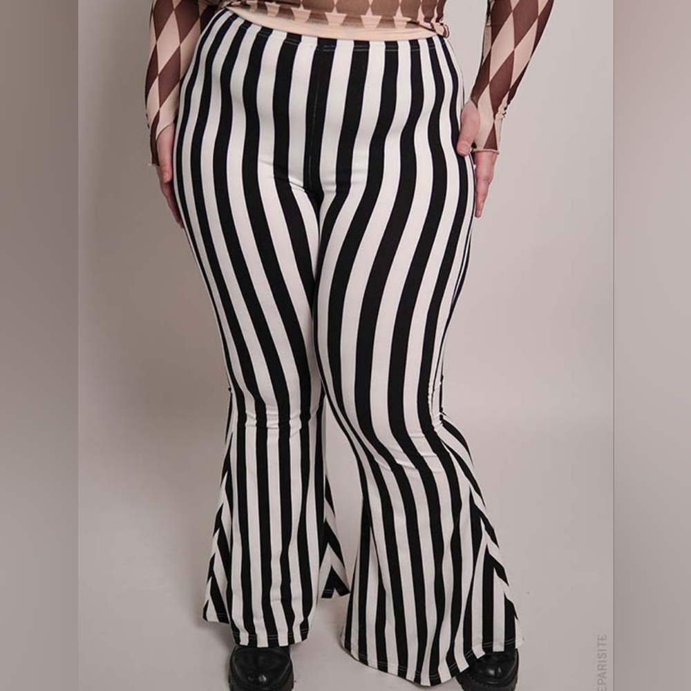 Forest Ink Beetle Flare Pants Black and White 5x NWOT